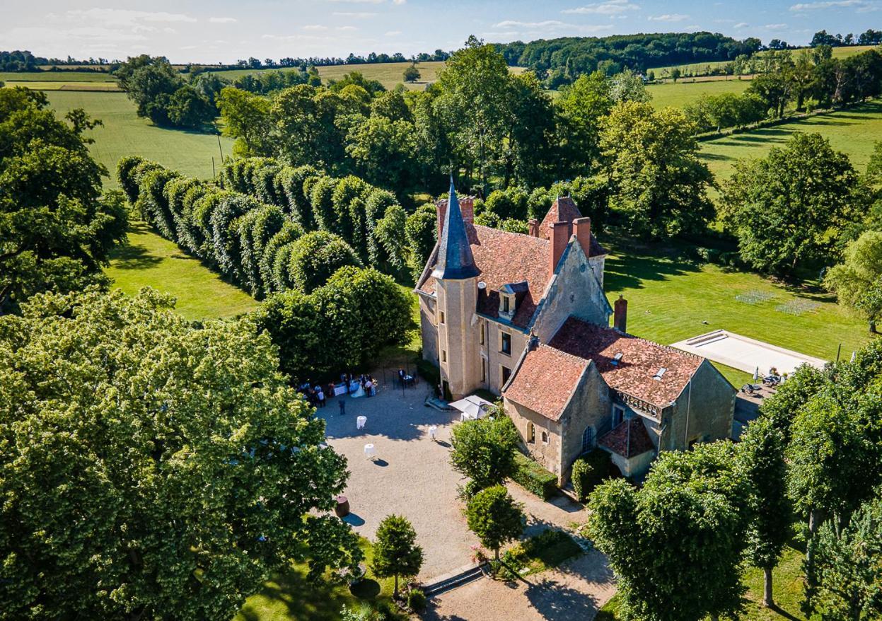 Château - Hôtel Le Sallay Magny-Cours Exterior foto